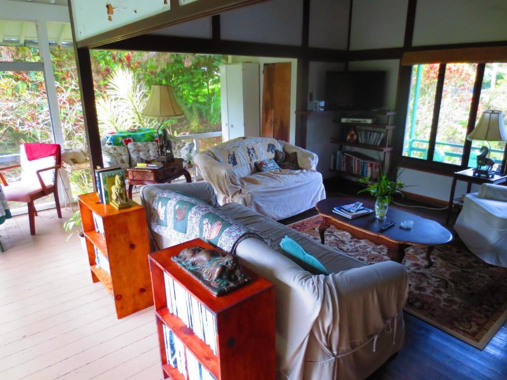 Maureen'S Bed And Breakfast Хило Экстерьер фото