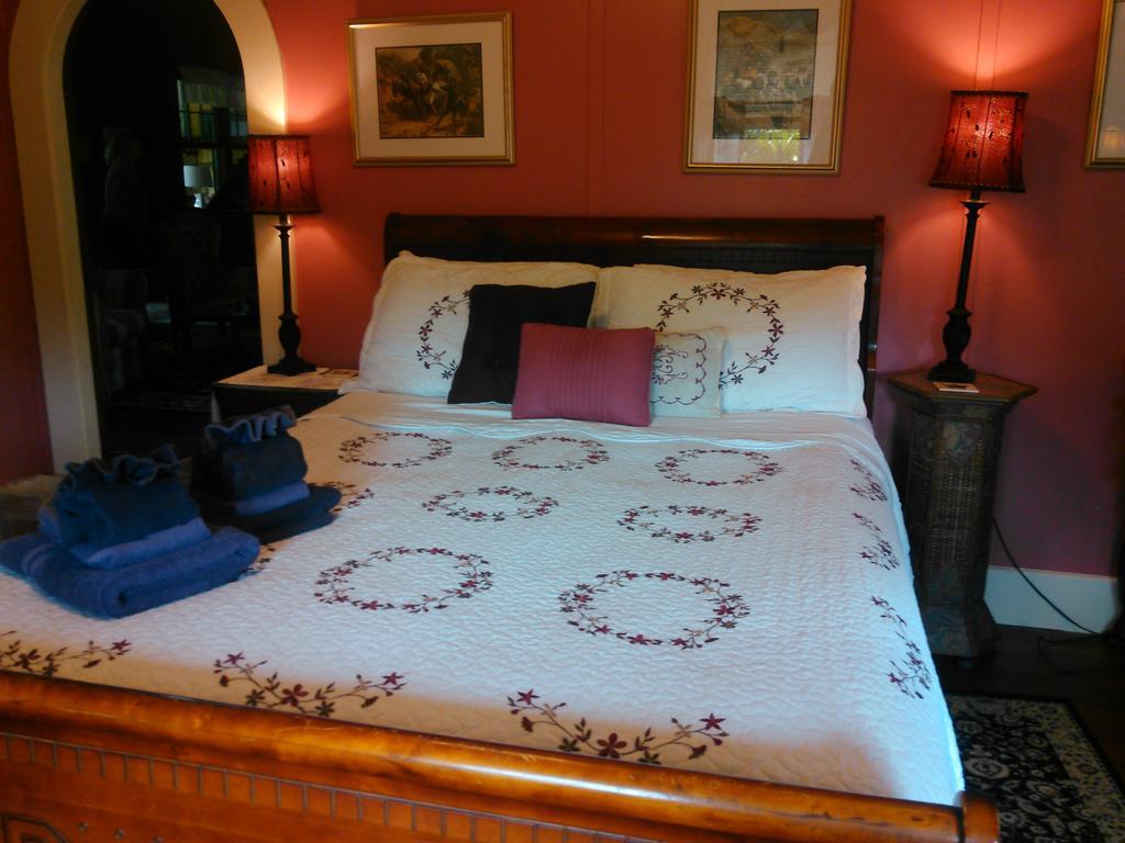 Maureen'S Bed And Breakfast Хило Экстерьер фото