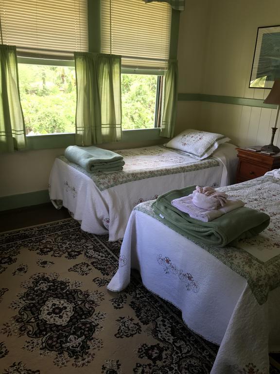 Maureen'S Bed And Breakfast Хило Экстерьер фото