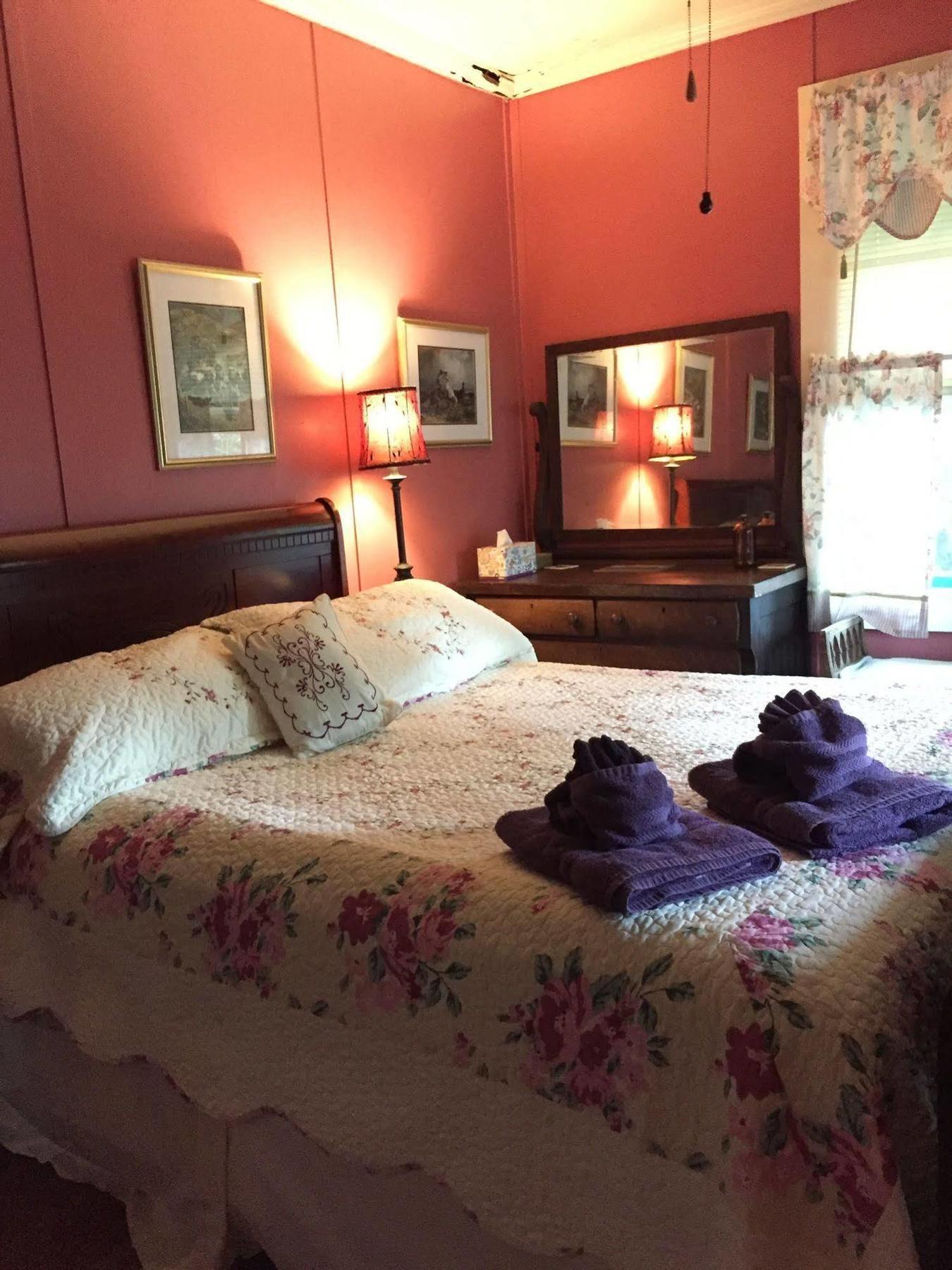 Maureen'S Bed And Breakfast Хило Экстерьер фото